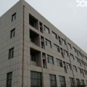 可做酒店、旅店、职工公寓四层公寓楼招租